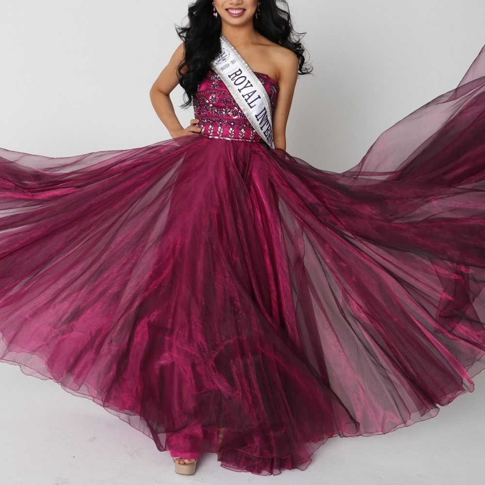 Sherri Hill Gown